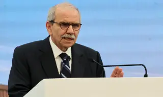 Ливанският премиер ще обсъди с Макрон изпълнението на решенията на Г-7 за Ливан