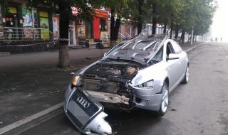 Пиян с Audi прегази пешеходец в Русия (ВИДЕО)