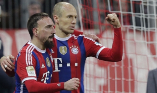 Байерн (М) взима Дъглас Коща