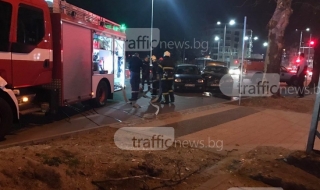 Рязаха кола, за да извадят шофьора след катастрофа