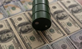 Петролът продължава да поскъпва