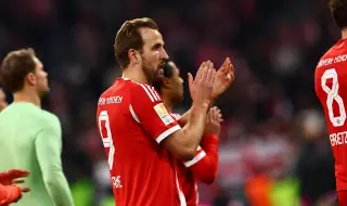 Легенда на Англия свали шапка на Кейн