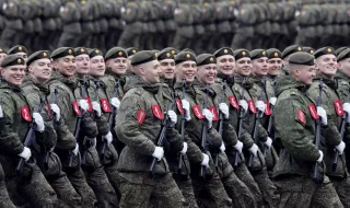 Британският министър на отбраната заяви, че страната е изправена пред най-високия риск от война, който е виждал през живота си