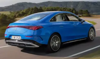 Новият седан на Mercedes е толкова популярен, че компанията не може да се справи с поръчките