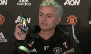 Моуриньо сътвори шоу на пресконференция (видео)