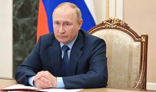Путин се държи като гопник от Санкт Петербург