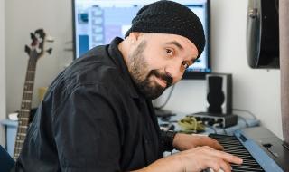 Дичо очаква бебе