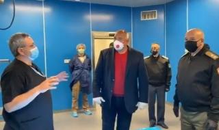 Борисов към медиците от ВМА: Как сте лъвове и лъвици? (ВИДЕО)