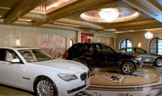 Вижте най-луксозния гараж в света (ВИДЕО)