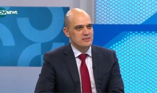 Данаилов: Бащата на Кирил Петков пътува до Турция, за да договаря доставки на газ