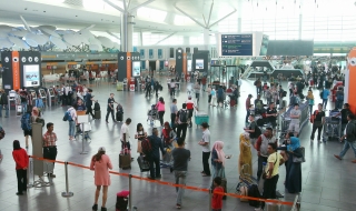 Чистят летището след смъртта на Ким Чен-нам
