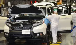 Honda разработва модел, работещ на чист спирт