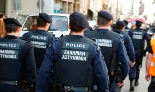 Обезвредиха бомба в Атина