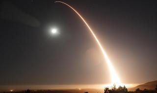 Пентагонът тества свръхмодерна ракета (ВИДЕО)