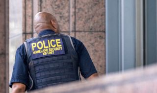 Четирима убити и десетки ранени при стрелба в Балтимор