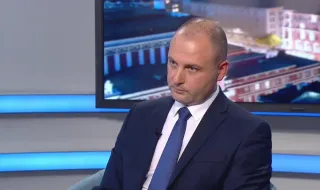 Симеонов: Лукойл има суровина и работи нормално