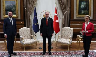 ЕС и Турция отново се прегръщат
