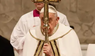 Папа Франциск: Мирът отново е отхвърлен от безсмислената логика на войната