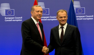 ЕС и Турция обсъдили създаването на буферна зона в Сирия