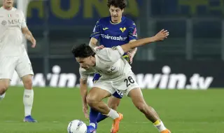 Наполи измъкна победата срещу Верона в последните секунди