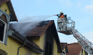 Шест деца и възрастен изгоряха при пожар в Германия