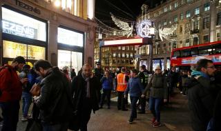 16 пострадали при паниката в Лондон (СНИМКИ)