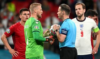 UEFA EURO 2020: УЕФА обвинила Англия заради инцидента с дузпата