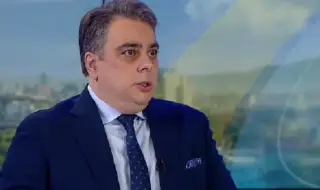 Асен Василев: Кабинетът на Радев, също като ГЕРБ, ще бори олигархията с коледни подаръци за милиони евро