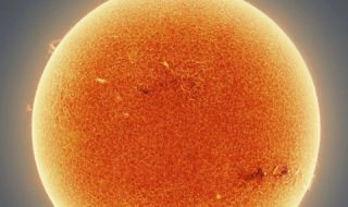 Вижте най-детайлните снимки на Слънцето