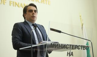 Асен Василев: В новия бюджет не са пипани разходите за пенсии и заплати. Планираме да го внесем в НС началото на юли 