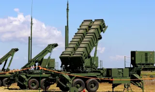 Гръцки военнослужещи прехванаха рояк дронове над Саудитска Арабия