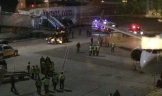 Двама ранени при взрив на истанбулско летище