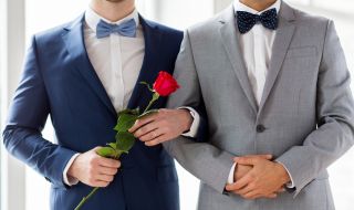 Гей младоженец почина часове след сватбата
