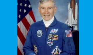 Почина астронавтът Джон Йънг (СНИМКИ)