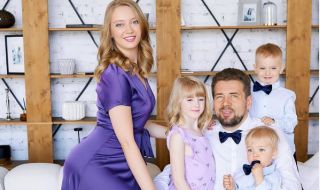 Рускиня с три деца стана най-красивата омъжена жена в света (СНИМКИ)