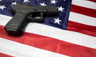 Полицаи застреляха мъж на магистрала в САЩ