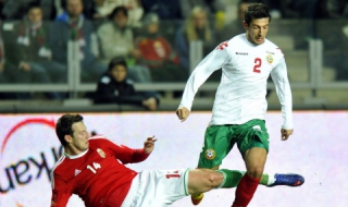 Дик се майтапи с български национал