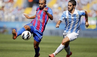 Малага отново бие, Савиола с гол