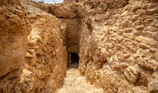Израелски археолози откриха уникален запазен проход на 3800 години (СНИМКИ)