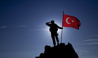 Турция праща  25 хиляди военни в Сирия