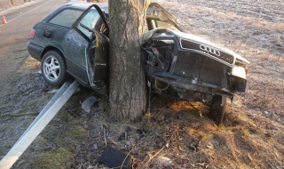 Двама мъже загинаха при тежка катастрофа