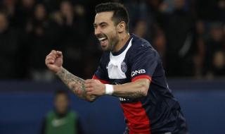 Лавеци се извини, че си дръпна очите (СНИМКА)