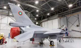 Вторите осем изтребителя F-16 за България се забавят до 2030 г.