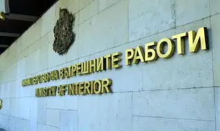 МВР разследва изгорелите камиони за смет