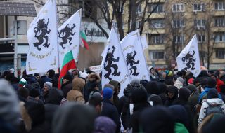 Костадин Костадинов и 'Възраждане' не са поредният кьорфишек в българската политика 