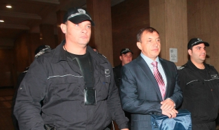 Отложиха делото срещу Алексей Петров