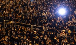Протестите в Хонконг не спират