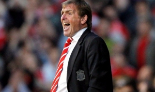 Далглиш остава начело на Ливърпул