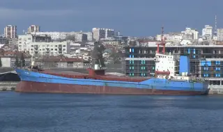 Energy Expert: Currently being monitored, etc. ship to ship transfer of Russian oil in Burgas Bay 