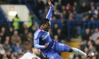 Есиен решава за бъдещето си през лятото